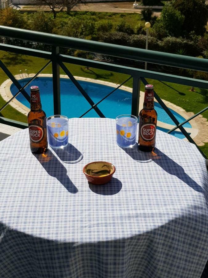 Quiet Apartment Overlooking The Swimming Pool Armação de Pêra Dış mekan fotoğraf